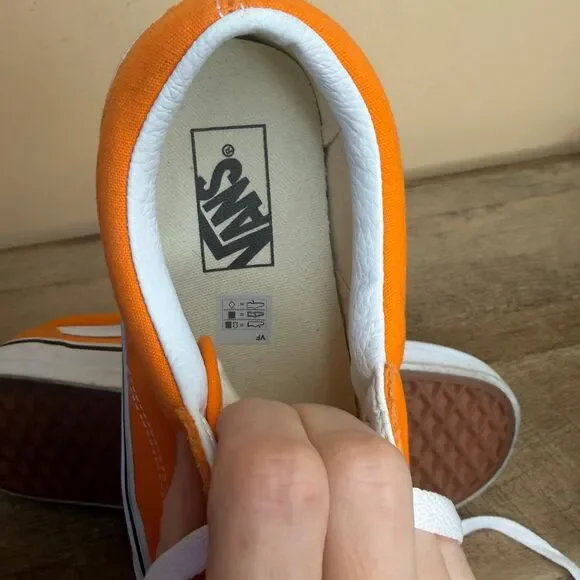 Vans Old Skool Unisex Men’s Size 8.5 Women’s Size 10 Tiger Orange & White shoes - Picture 7 of 8